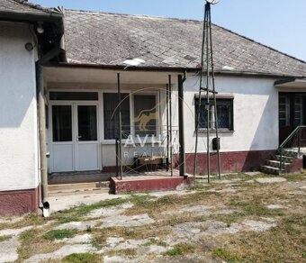 REZERVOVANÝ: 4izbový rodinný dom s pozemkom 792m2 - Jelka - 4