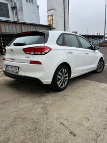 HYUNDAI i30 Go 1,4  74kw (odpočet Dph) - 4