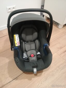 Britax Romer i-size 2 - 4