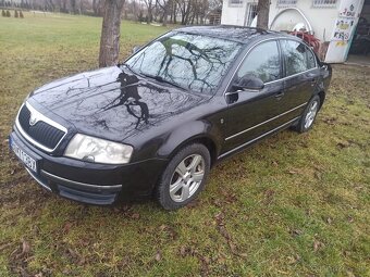 Škoda Superb - 4