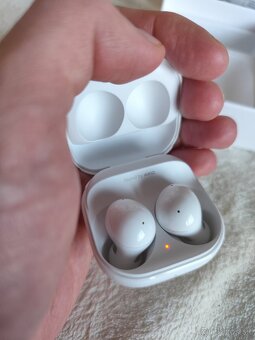 Bluetooth bezdrôtové slúchadlá Samsung Galaxy Buds2 - 4