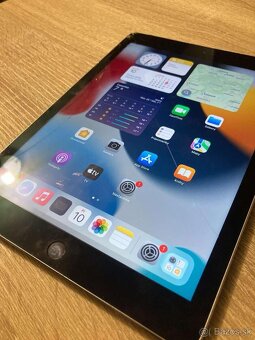 9.7” tablet iPad Air 2 / 16GB Space Gray prasknutý displej - 4