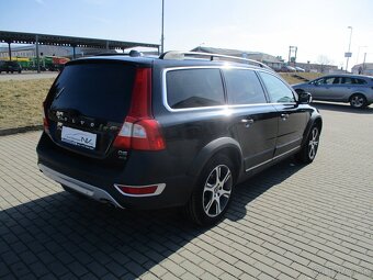 VOLVO XC70 2,4D5 158kw Geartronic Summum AWD 2012 - 4