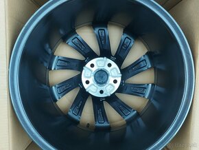 NOVÉ 5x112 R18 - originálne disky ŠKODA PERSEUS - 4