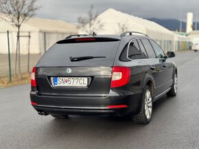 Skoda Superb 2.0 TDI 125kw DSG - 4