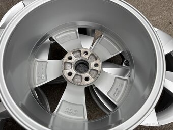 ORIGINAL ŠKODA ELEKTRONY 5x112 R17 TOP - 4