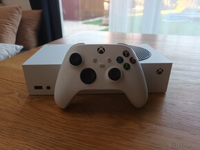 Xbox Series S - 4