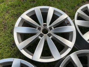 Elektrony 5x112 R19 Originál VW Lugano - 4