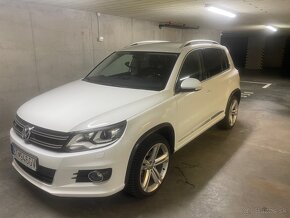 VW Tiguan R-Line 4x4 - 4