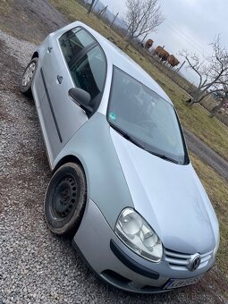 VW Golf V - 4