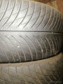 245/45r18 - 4