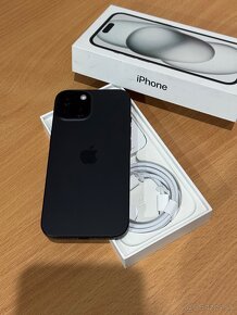 iPhone 15 256gb - black - 4