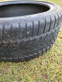 Goodyear Ultragrip 235/40 R19 pneu - 4