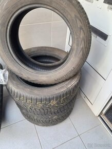 Predám 4ks zimné pn.175/65r15 Nokian - 4