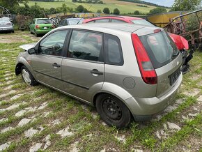 Ford Fiesta 1.3 - 4