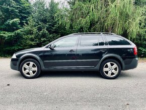 Škoda Octavia Combi Scout 2.0 TDI 4x4 Xenon Šíber - 4