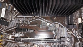 Gigabyte B450M-K (AM4) + AMD Athlon 200GE + Arctic Pasive - 4