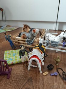 Schleich mini farma - 4