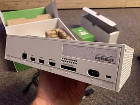 Xbox Series S - 4