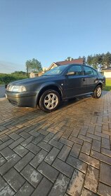 Škoda Octavia 1 Tour 1,6 benzín 75 kw - 4