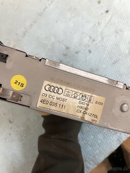 CD menič Audi a8d3 - 4