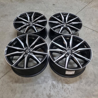 TOYOTA disky 5x114.3 R18 8J ET40 - 4