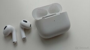 APPLE AIRPODS 3 BIELE - 4