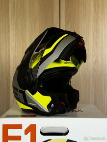 Prilba Schuberth E1 - 4