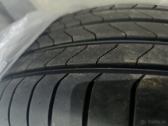 Predám BRIDGESTONE Turanza  215/65/R16 - 4