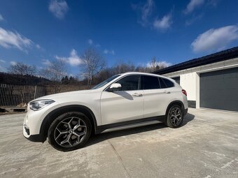 BMW X1 2018 20i xDrive - 4