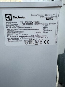 Mraznička truhlicova electrolux 500L - 4