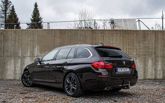 BMW Rad 5 530d xDrive LUXURY 190kW Automat - 4