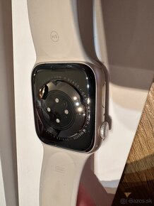 Apple Watch 8 - 4