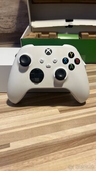 Xbox Series S - 4