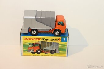 Matchbox SF Ford refuse truck - 4