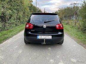 VW Golf 5 - 4