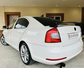 Škoda Octavia RS sedan 2.0 TSI DSG F1 šíber - 4