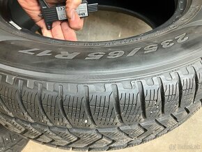 Pirelli 235/65 R17 - 4