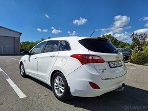 Hyundai i30 1.6 crdi 81kw - 4