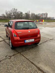 Suzuki Swift 1.3 - 4