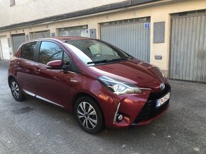 Toyota Yaris 1.5 Hybrid Style e-CVT - 4