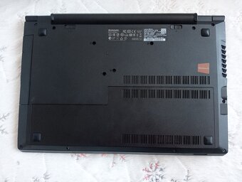 rozpredám notebook Lenovo B50-45 - 4