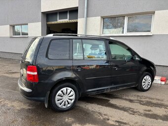 Volskwagen Touran 1.9 tdi 74kw 6 stup - 4