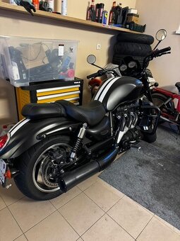 Triumph rocket 3 roadster - 4