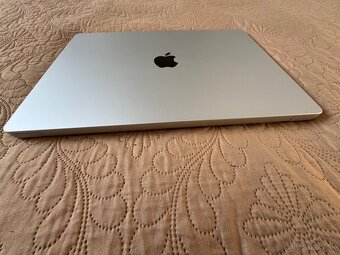 MacBook Pro 16", M1 Pro, 16Gb Ram, 512 GB SSD+ card adapter - 4