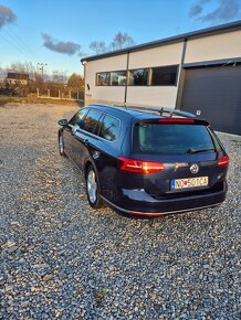 Volkswagen Passat - 4