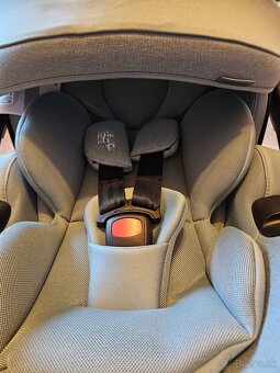 Britax Römer Baby Safe PRO HARBOR BLUE - 4