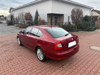 Škoda Octavia, 2.0TDI Laurin & Klement - 4