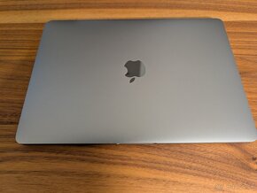 Apple MacBook Pro 13 (2017) Intel i7 512GB + Apple Obal - 4