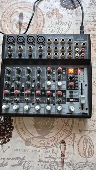 Behringer Xenix 1202 FX - 4